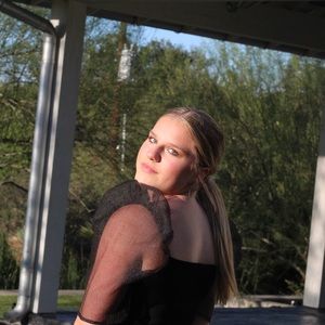 Meet your Posher, Ellie